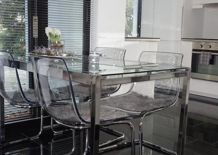 Apartment Black & White Neuss