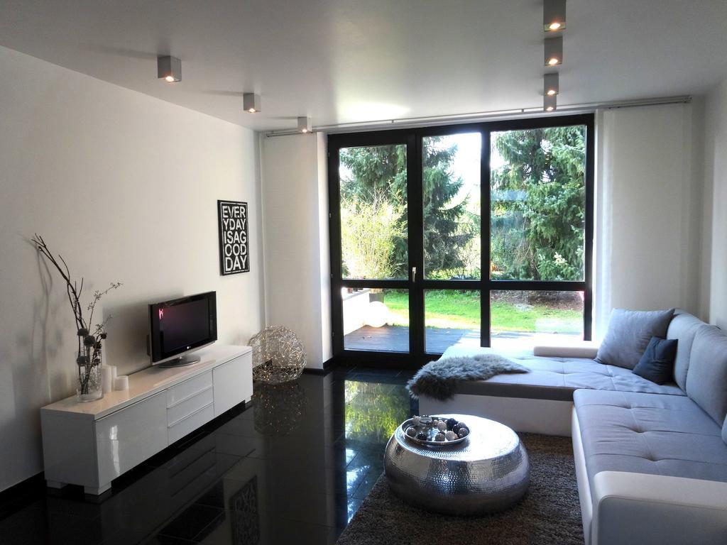 Black & White Apartment Neuss